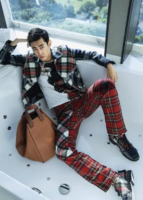 纪凌尘帅气型男魅力写真图片