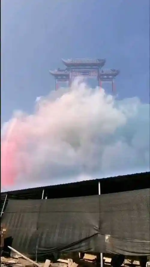 第一次看见海市蜃楼像座南天门好美的景象