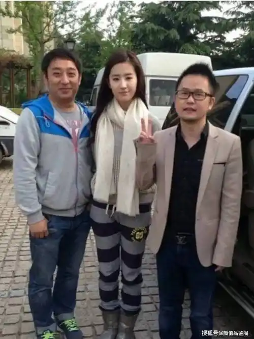 国民女神刘亦菲写真大赏:美得超凡脱俗 魅力无人能及_气质_自然_身高