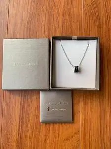 宝格丽bvlgari 慈善款项链 99新近全新附件只有盒子好