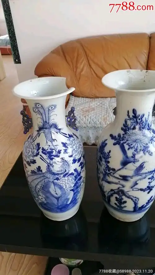 青花瓷瓶两个_彩绘瓷/彩瓷_盛誉连站【7788收藏__收藏热线】