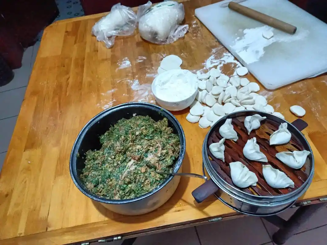 手工包饺子  - 抖音