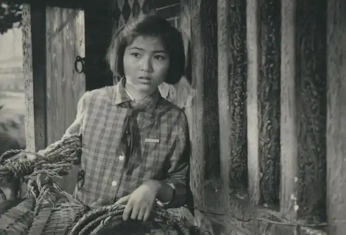 《英雄小八路》是 a target="_blank" href="/item/上海天马电影制片