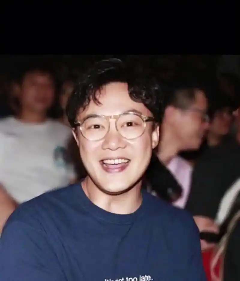 陈奕迅(eason chan),1974年7月27日出生于中国香港,祖籍广东省东莞市