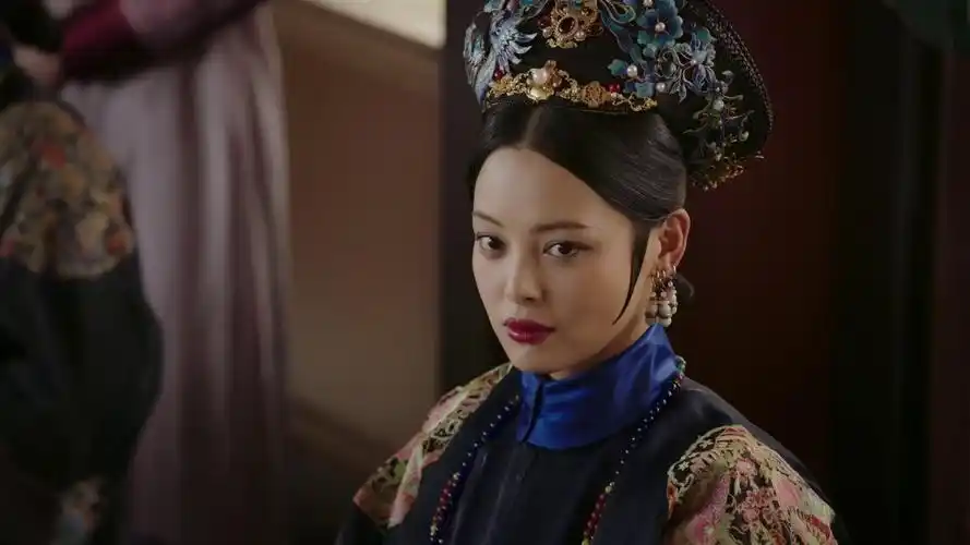 如懿传:嘉贵妃说话,太后十分不屑,完全不搭理她