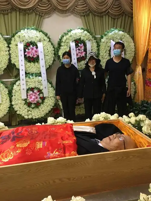 王克家先生遗体告别仪式现场