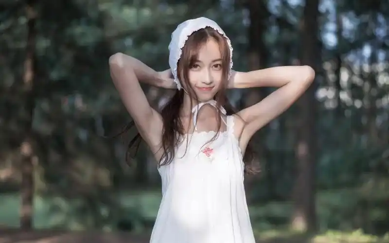 小清新森系美女户外写真图片桌面壁纸