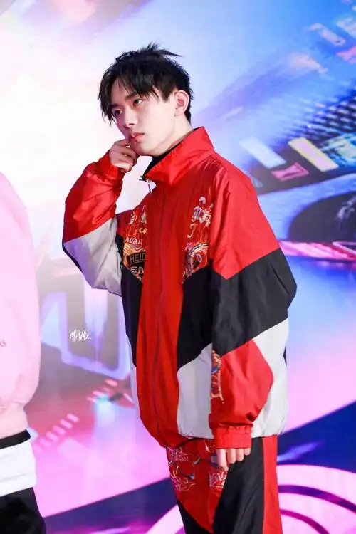 易烊千玺 #tfboys 优酷综艺这就是街舞 高清 帅气