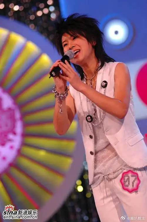 06广州超女三强齐聚##尚雯婕