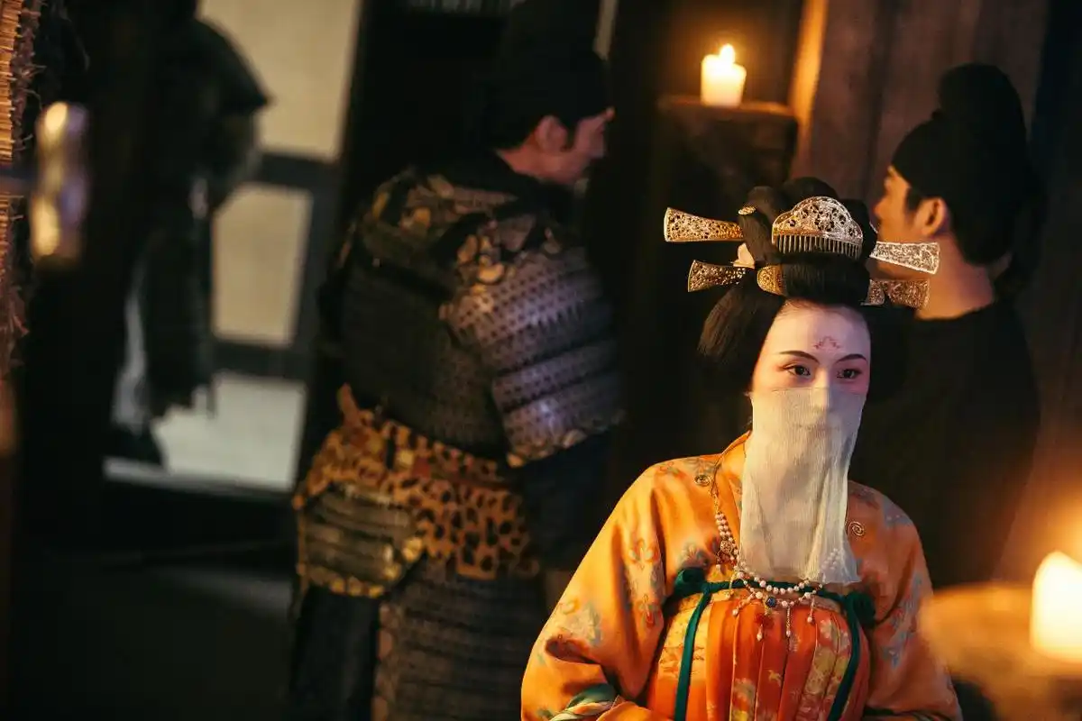 ​《长安十二时辰》热依扎专访:独一无二的檀棋_李必