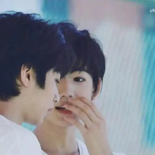 文轩有小宋在吻文就不会有正脸