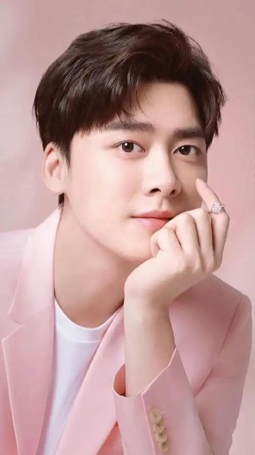 "封杀"不到一年,再看李易峰的窘境,根本不值得同情|写真集|娱乐圈