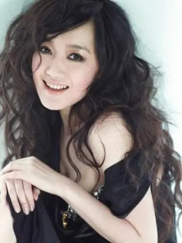 薛佳凝写真图片