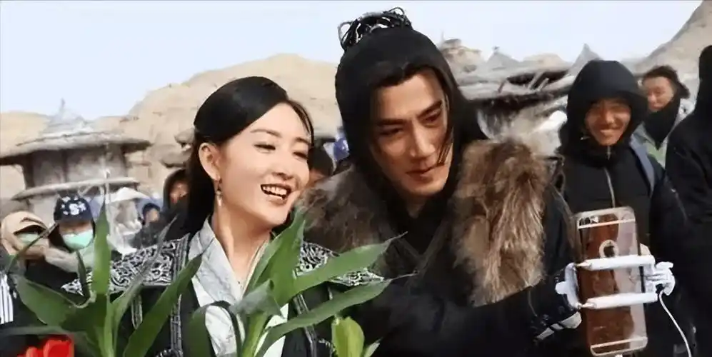 吃一堑长一智!刘恺威与王鸥"夜光剧本"绯闻后,变得谨慎演戏了