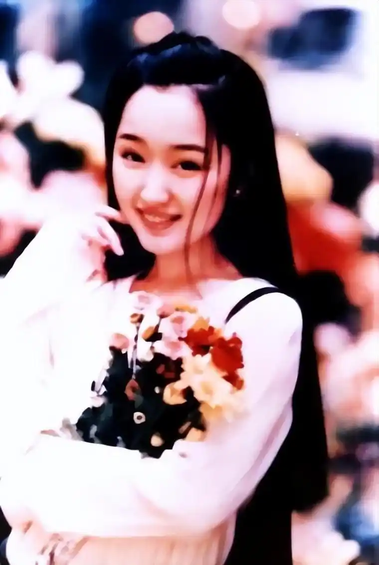 赖文峰现在是什么情况(赖文峰出狱后娶妻生子杨钰莹却至今未婚)_壹元