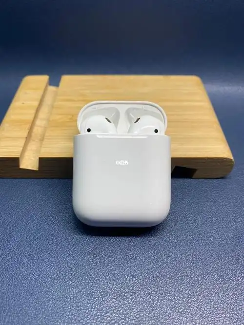 airpods 第二代 成色如图 正品 功能正常