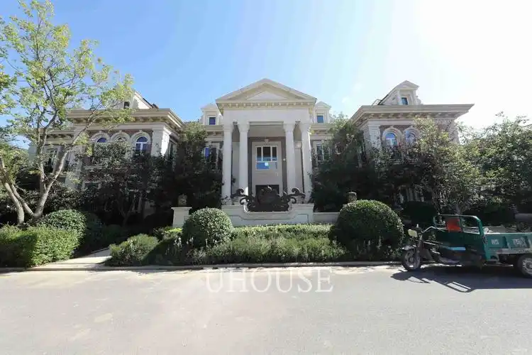 远洋lavie6室5厅6卫2300㎡南北25000万