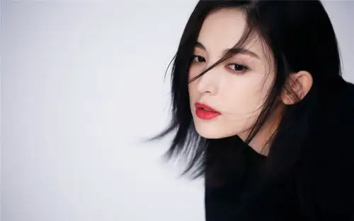 黑衣美女古力娜扎壁纸(7/9)