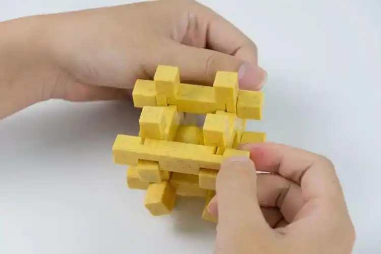 孔明锁系列拼装教程(六):笼中取珠