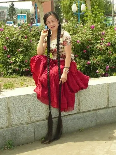 中国美业 长发 图片 >> 正文