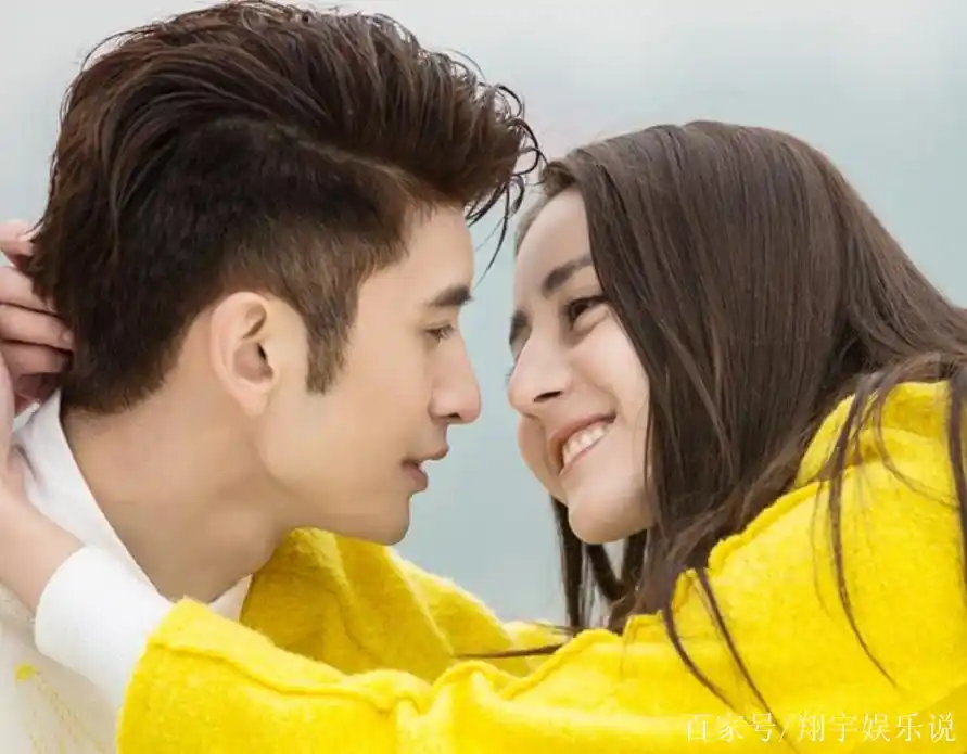 迪丽热巴与男星的合照,图1最搞怪,图2最唯美,图5最甜蜜!