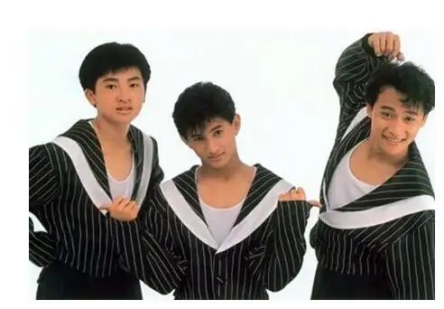 不再是当年哪个青涩的小虎队了,所以说觉得当了一份青春的激情,后来