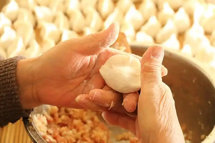 包饺子图片_包饺子高清图片_全景视觉