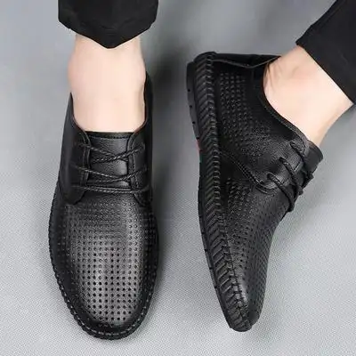 男士凉鞋男鞋夏季2021新款休闲凉皮鞋男款洞洞软底透气镂空皮凉鞋