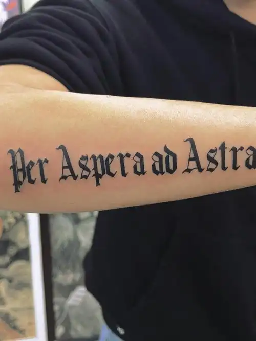 手臂哥特英文_纹身图案手稿图片_x-mengy的纹身作品集