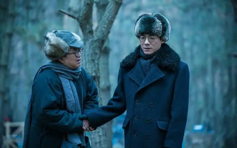 祖峰,侯勇双面人生炸裂对飚 大型谍战剧《面具》 5月21日东方影视频道