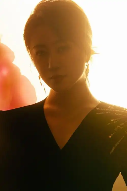 演员马丽一会儿见!#微博之夜##人间舒女马丽