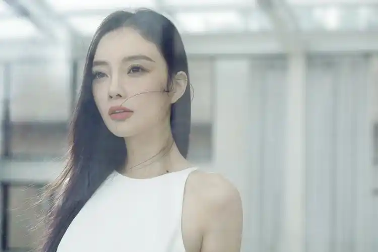 原创为了生活做直播带货没那么惨看完李小璐的视频我有点羡慕她