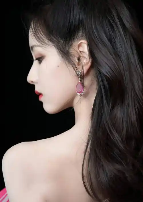 女明星陈都灵写真合集:水灵秀气,娇羞可爱_都灵_写真_水灵