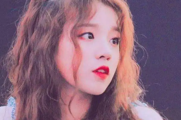 宋雨琦卸妆后的素颜差距很大佩服韩国效果