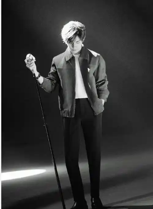 四字弟弟易烊千玺, 全新单曲《从时间的两端汇合》正式上线!