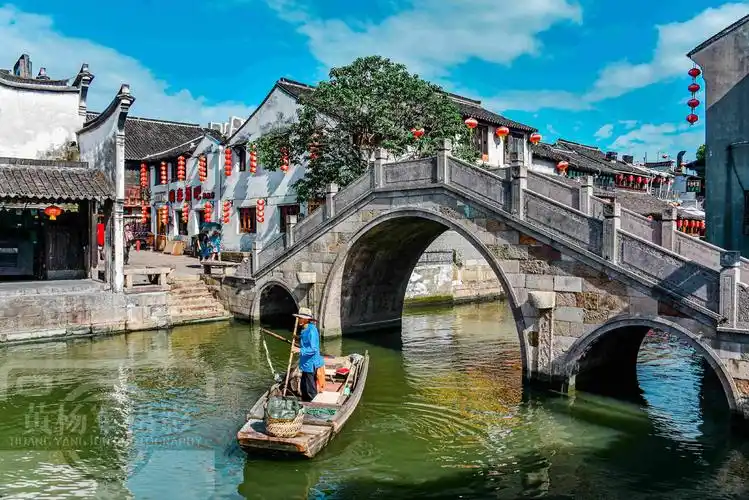 中国传统文化极浓的江南小镇地处江浙沪交界处河网纵横景如画