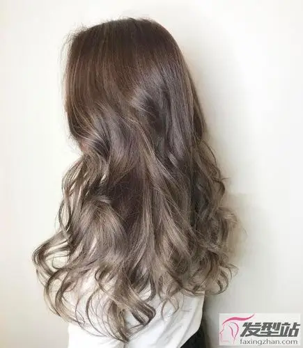 咖啡色染发颜色种类及分类 欧美大热cold brew秀发配色超美_发型站