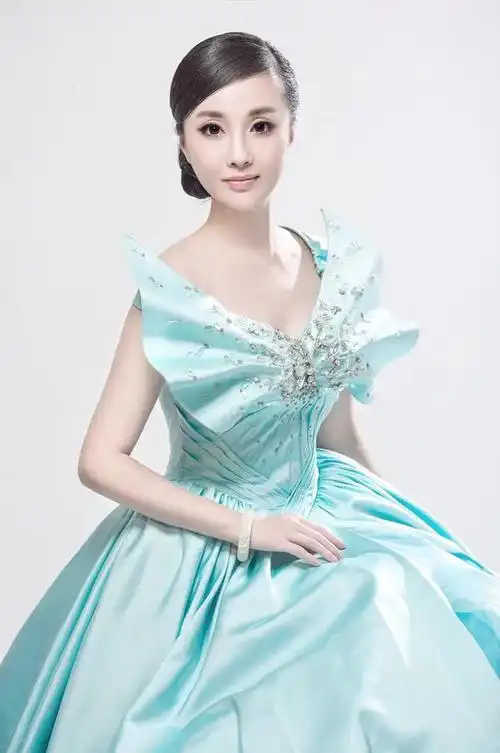 青年歌唱演员焉硕