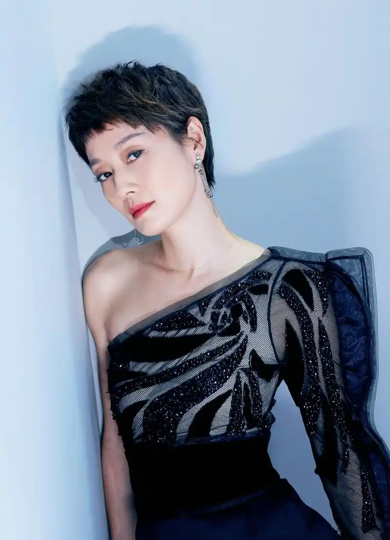 感谢ellemen电影英雄邀请, 马伊琍以评委身份亮相ellemen电影英雄盛典