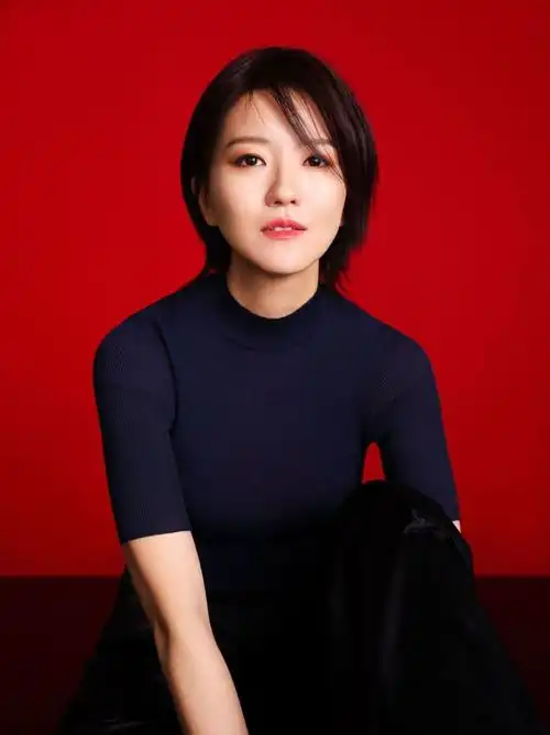 蔡淳佳新歌《几何》中秋前夕温暖上线 致敬爱人_腾讯新闻