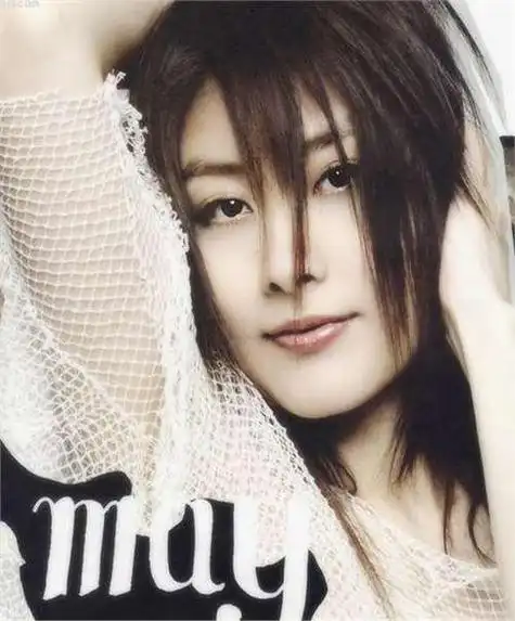 亲妈陈慧琳,笑小儿子是肥仔,14岁长子身高1米8模样傻傻无意入行