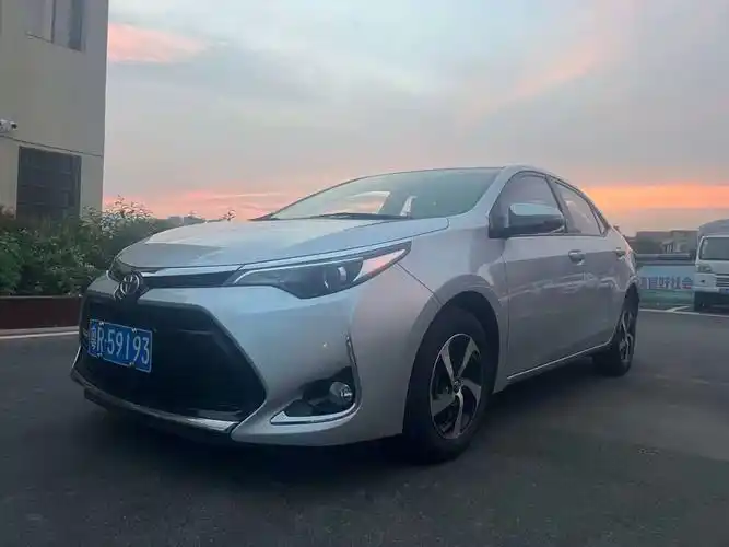 丰田 雷凌  2017款 1.2t v cvt豪华版图片