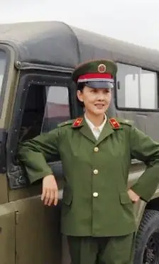 牛莉个人资料 牛莉个人生活照片-始兴思宇科技