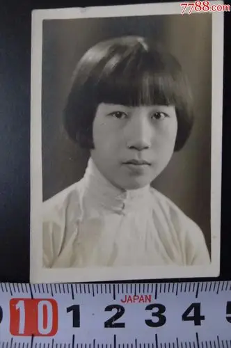 民国短发小美女.4.6*6.