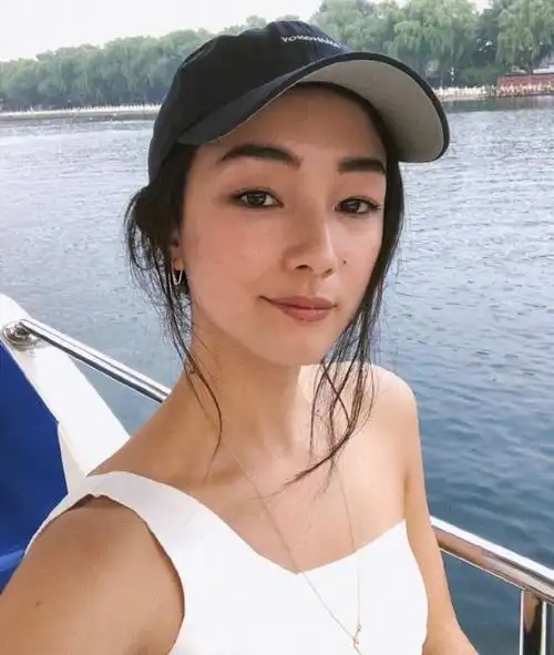 中意混血的演员兼模特刘承羽,英气十足又大气的美,超耐看