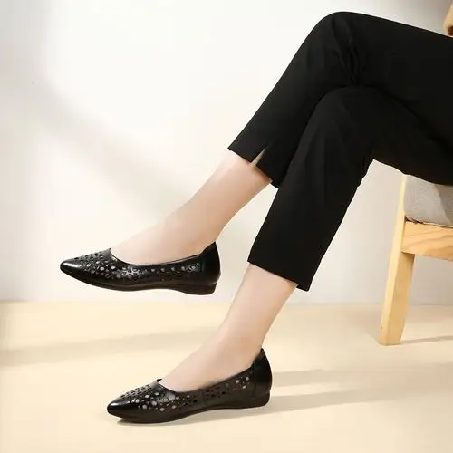 妈妈四五五十岁夏天洞洞凉鞋中年妇女女人皮鞋洞洞鞋