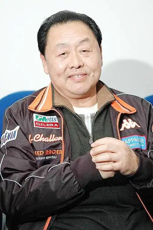 可猪八戒的扮演者马德华却在此时匆匆离开了.