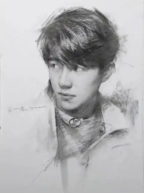 素描下的男青年刘昊然头像 投稿作者