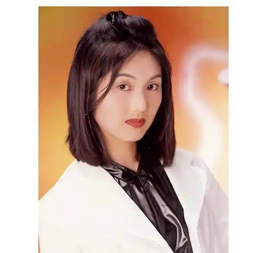 杨千嬅庆出道25年 遭网友留言攻击不堪压力怒删留言_电影_中国香港