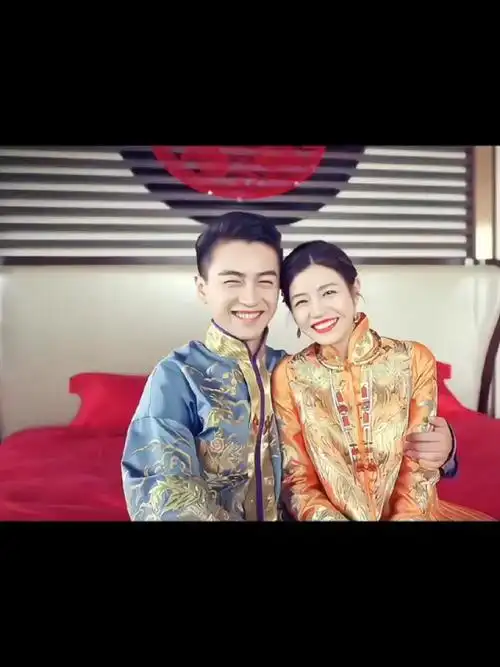 这头纱吻一看就是很懂爱的人想出来的#陈晓 #陈妍希 #结婚